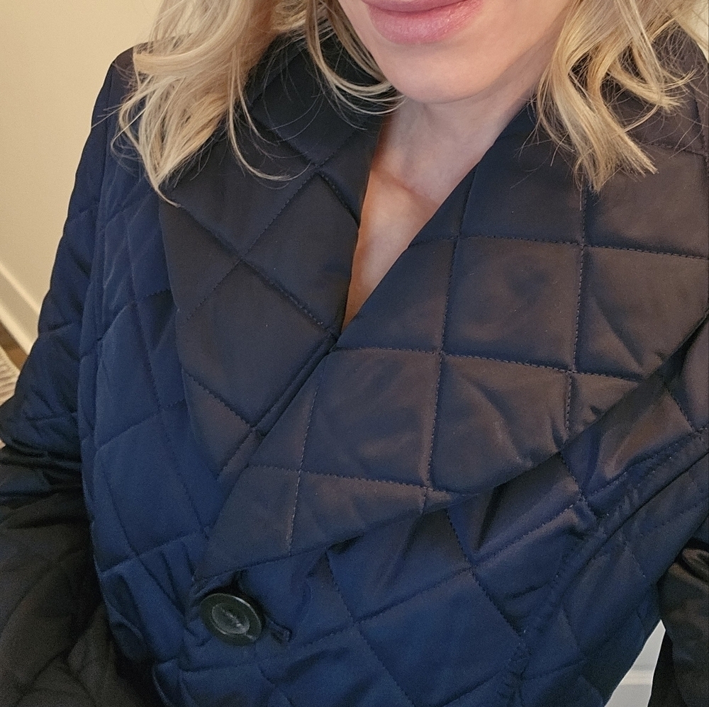 T Tahari Navy Quilted Belted Coat - Size S - Picture 7 of 16